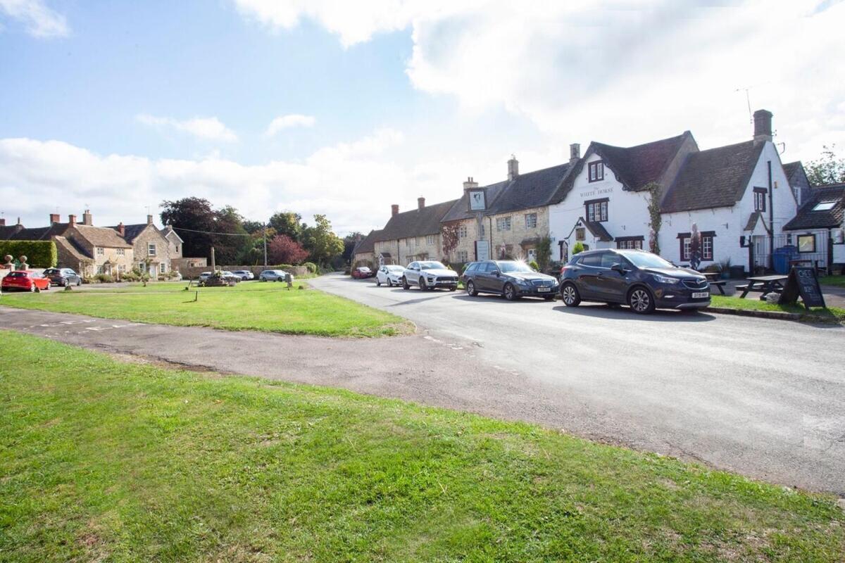 ※ Charming Country House Nr Bath Villa Biddlestone Exterior foto